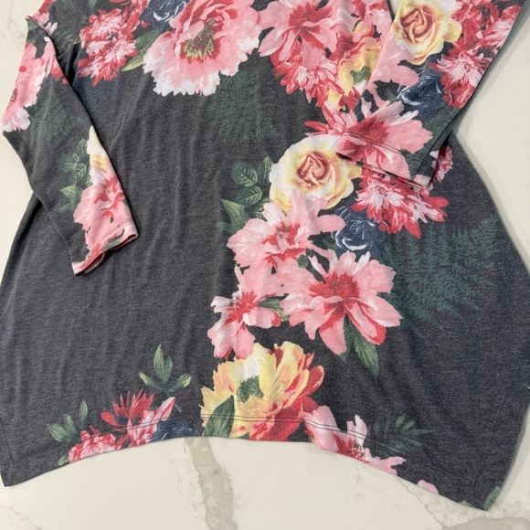 Philosophy Floral Botanical Trellis Asymmetrical Tunic Women’s Medium Gray/Pink - Picture 3 of 6